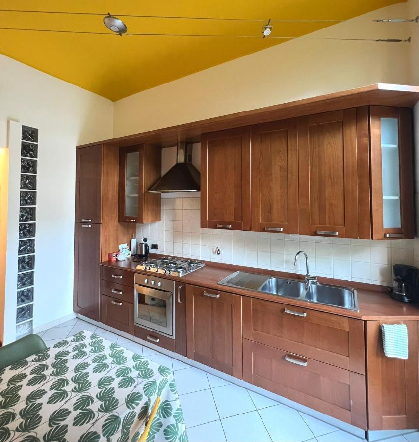 Appartamento Su Cortile Magico Torino Eksteriør billede