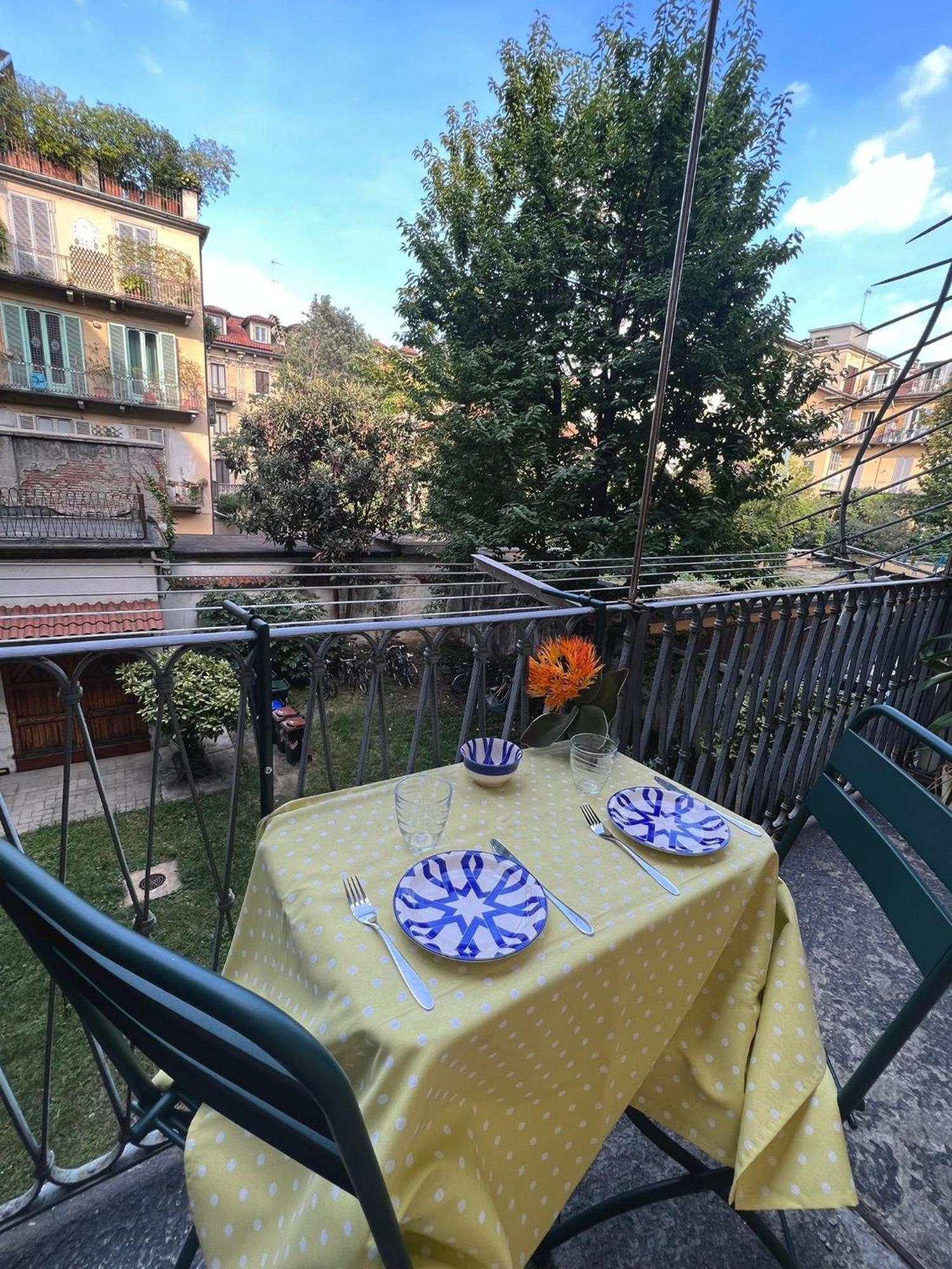 Appartamento Su Cortile Magico Torino Eksteriør billede
